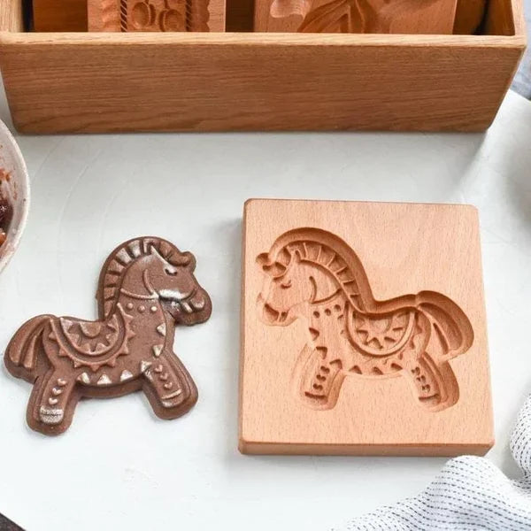 WOOD PATTERNED COOKIE CUTTER