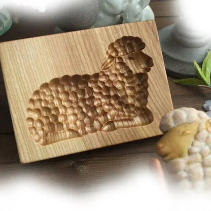 WOOD PATTERNED COOKIE CUTTER