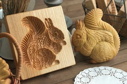 WOOD PATTERNED COOKIE CUTTER